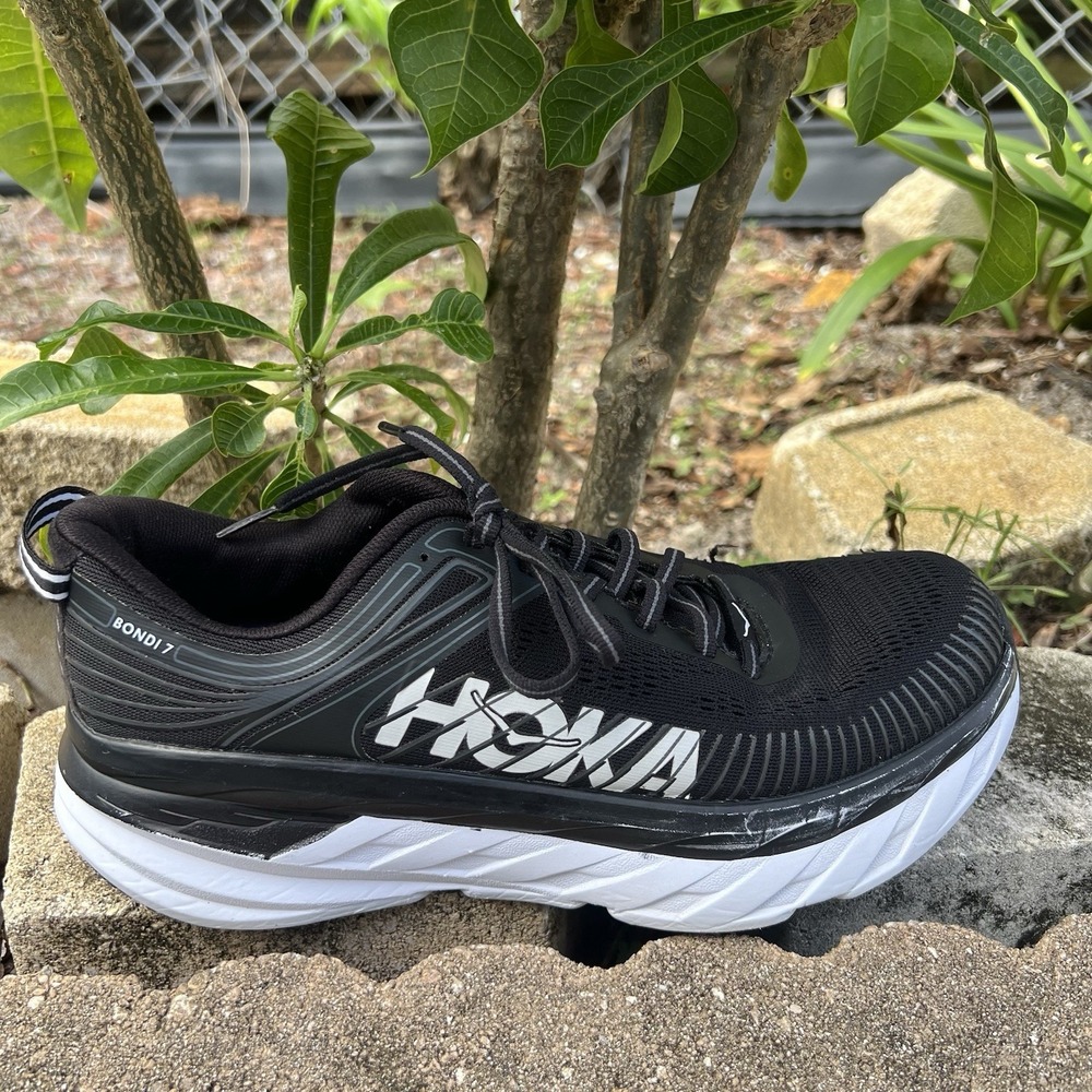 Size 9 Hoka One One Womens Bondi 7 1110519 Black Running Sneaker Shoes Worn